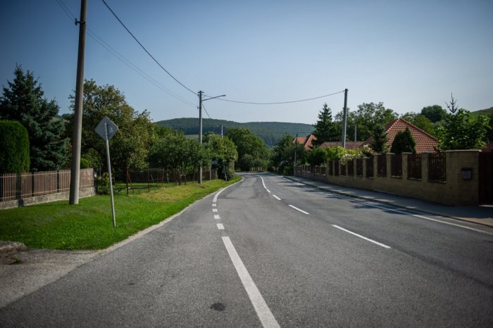 Ilustračný obrázok k článku NOVINKA pod zrúcaninou hradu Branč: Obnovia tam cesty za viac ako MILIÓN eur