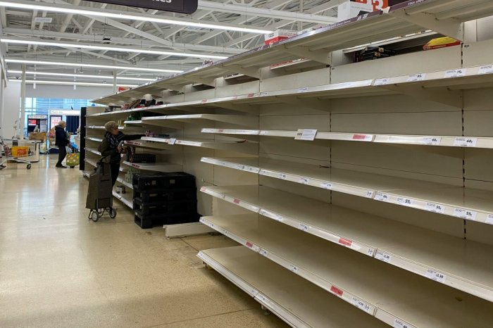 Ilustračný obrázok k článku Nemcom radia, aby mali ZÁSOBY potravín! Príručka prvýkrát pripúšťa aj možnosť VOJNY