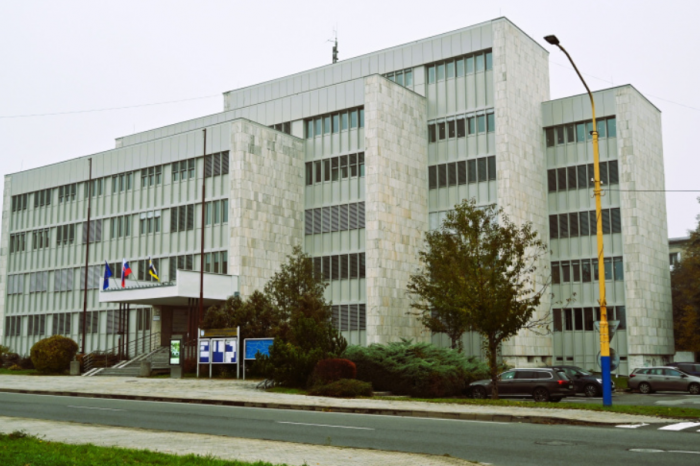 Ilustračný obrázok k článku Mestský úrad v Humennom má po 50. rokoch nový vzhľad: Rekonštrukcia stála 3 milióny eur