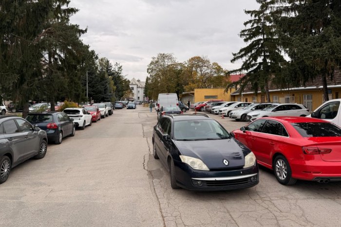 Ilustračný obrázok k článku Trnavská nemocnica MENÍ podmienky parkovania: Zadarmo to bude už len KRATŠIE
