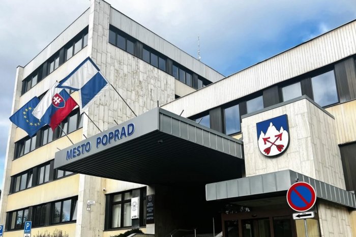 Ilustračný obrázok k článku Palec hore pre Poprad! Mestský úrad bude 17. novembra zatvorený, zapojíme sa do iniciatívy