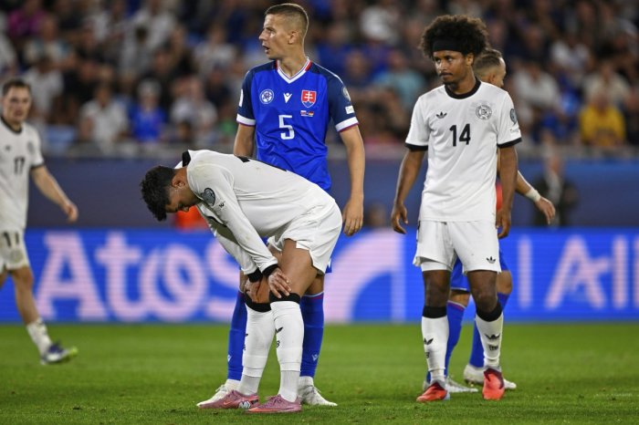 Ilustračný obrázok k článku Nedávno hral proti Slovensku: Futbalista Adeyemi lieta v obrovskom ŠKANDÁLE so zbraňami