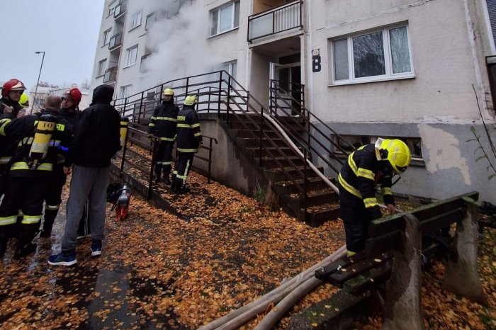 Ilustračný obrázok k článku POŽIAR bytového domu v Topoľčanoch! Ľudí museli evakuovať: Hlásia ZRANENÝCH