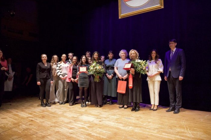 Ilustračný obrázok k článku Muž utrpel v meste mozgovú mŕtvicu: Vieru za jeho záchranu ocenili Prešovským činom roka