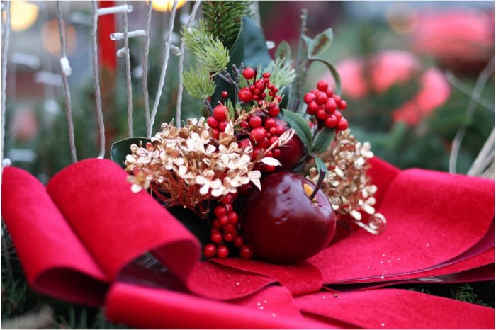 Ilustračný obrázok k článku Adventný veniec u nich boduje: V Humennom opäť ukázali, ako má vyzerať VIANOČNÁ výzdoba