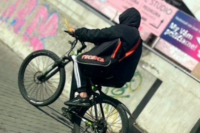 Ilustračný obrázok k článku Niekto v Prešove ukradol drahý elektrický bicykel: Polícia sa pýta na osobu na fotografii