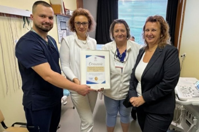 Ilustračný obrázok k článku Práca ODBORNÍKOV nebola prehliadnutá: Oddelenie Rooseveltovej nemocnice získalo OCENENIE