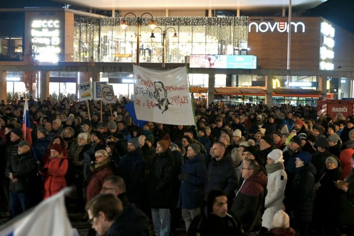 Ilustračný obrázok k článku Exprimátorka Turčanová na proteste v Prešove: Opití mocou aj alkoholom sa nám smejú do tváre
