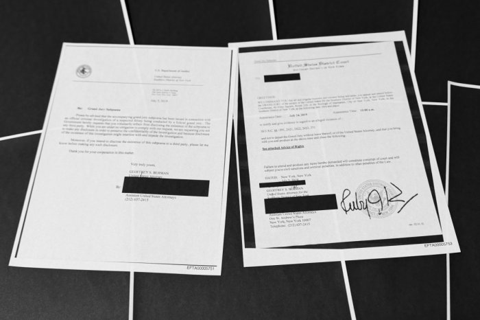 Ilustračný obrázok k článku V USA zverejňujú spisy sexuálneho predátora Epsteina: Namočení sú Clinton, Jagger i Jackson