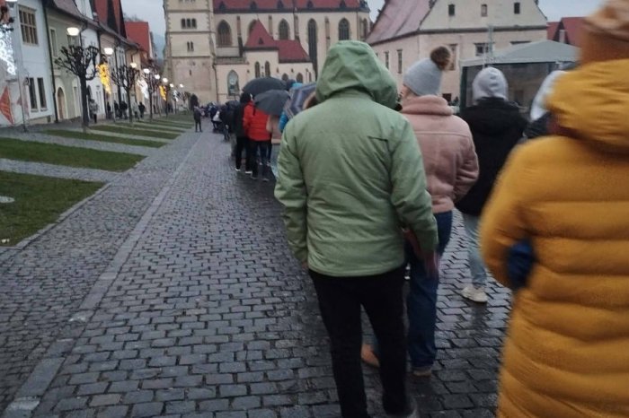 Ilustračný obrázok k článku Možno utvorili aj rekord: Rad na spoveď do Baziliky sv. Egídia v Bardejove vyráža dych