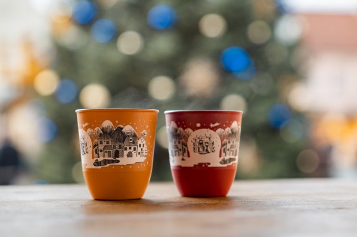 Ilustračný obrázok k článku Trnavčania pomáhali: Vďaka pohárikom na Adventných trhoch vyzbierali TISÍCE eur