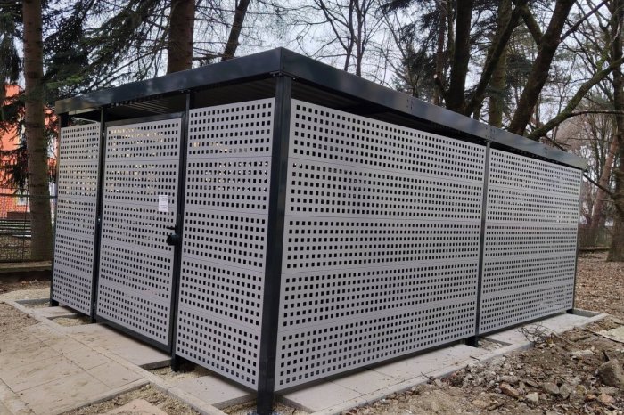 Ilustračný obrázok k článku Také stojisko na kontajnery NIKDE inde v Prešove nenájdeme: Na sídlisku III majú NOVINKU