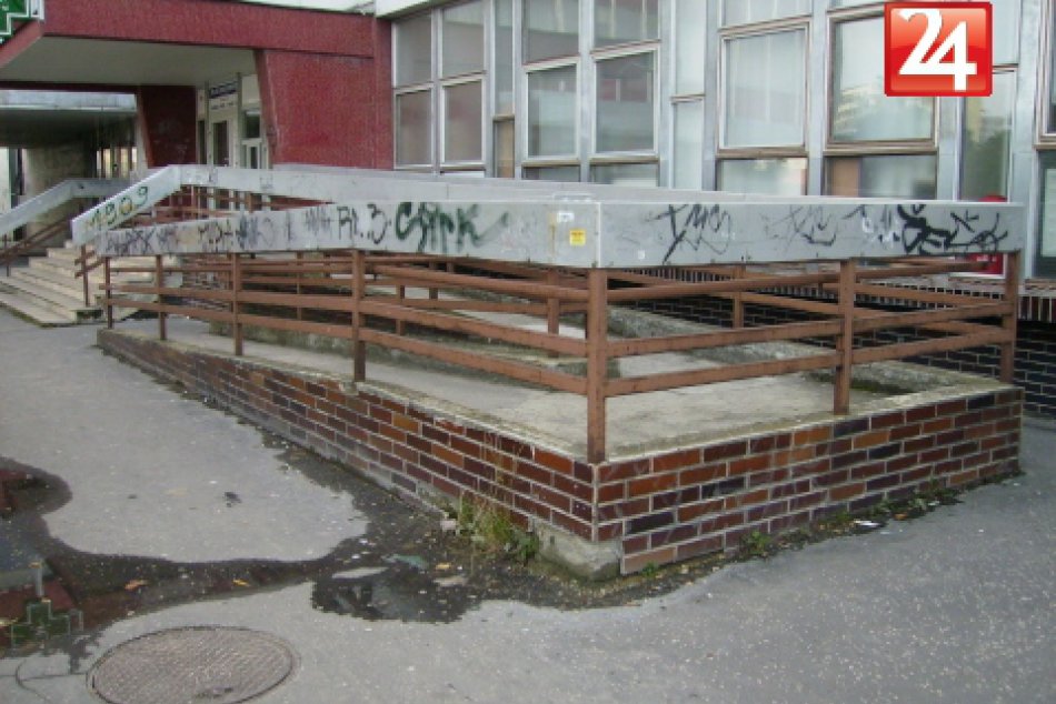 poliklinika chrenova