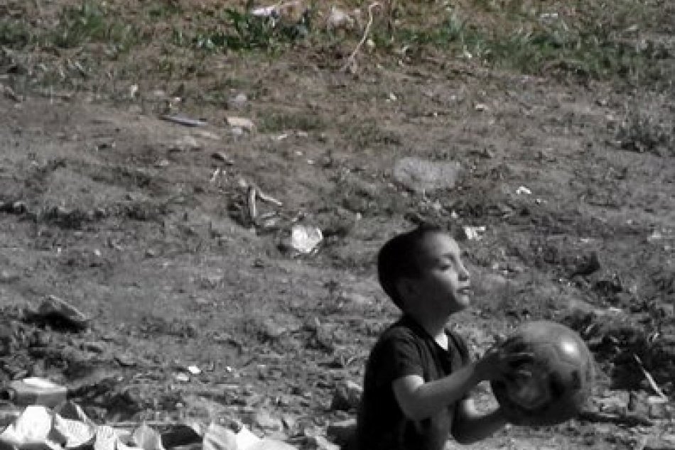 Rómovia sa búrili. Chceli im zrušiť spoj do osady!