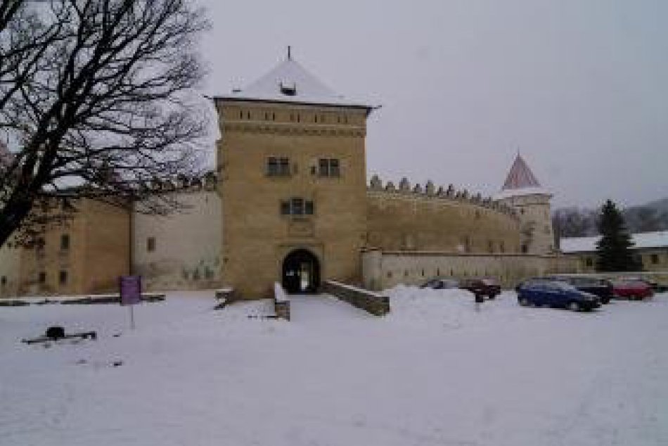 V kežmarskom hradnom paláci má byť nová expozícia. Treba ho však odvlhčiť