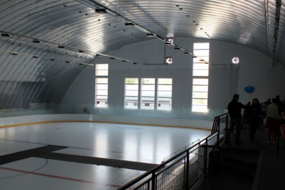 Nová hokejová hala