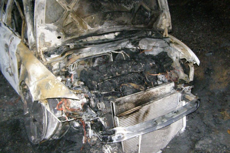 Požiar auta pri Tepličkách