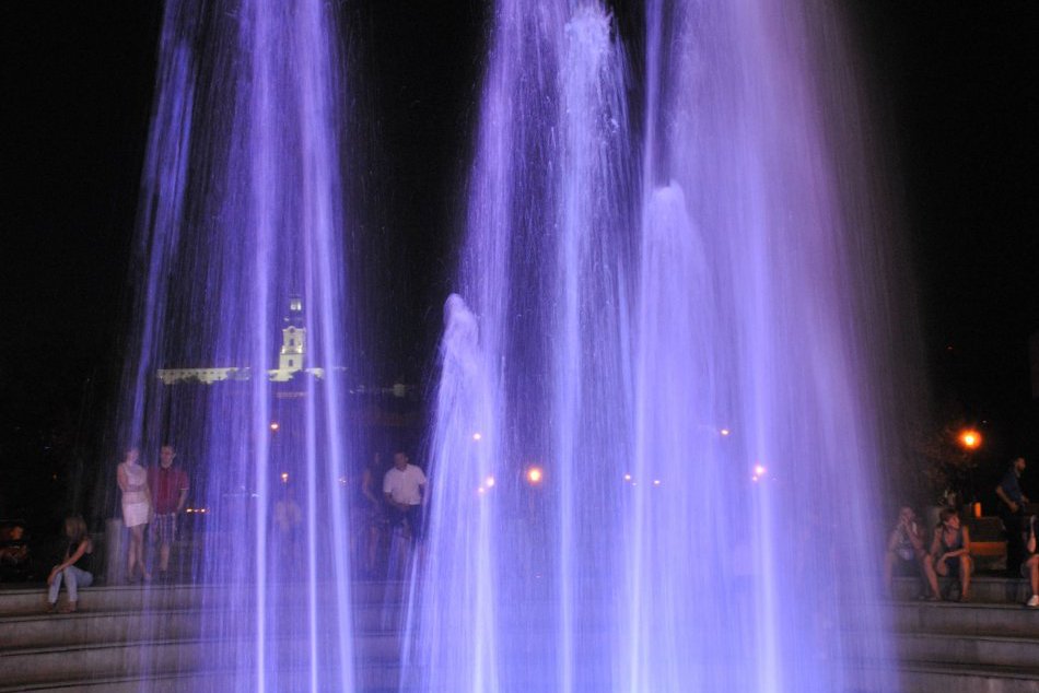 Farebná fontána