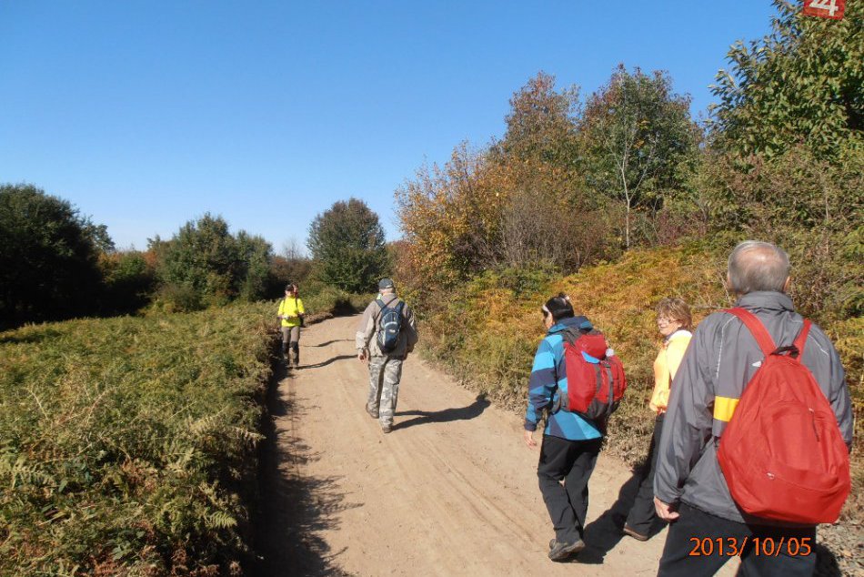 Michalovskí turisti sa vybrali ponad Kútočný potok až na šarkaniádu