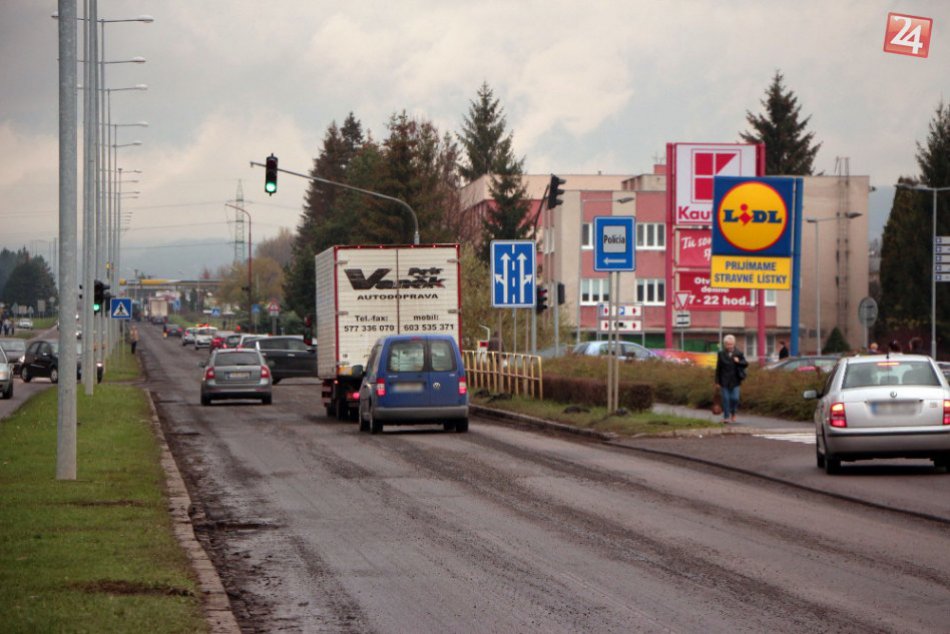 Oprava cesty v Žiari