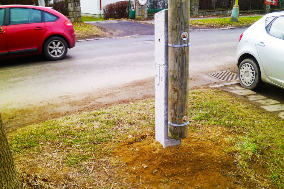 Nebezpečné stĺpy v Prešove po oprave