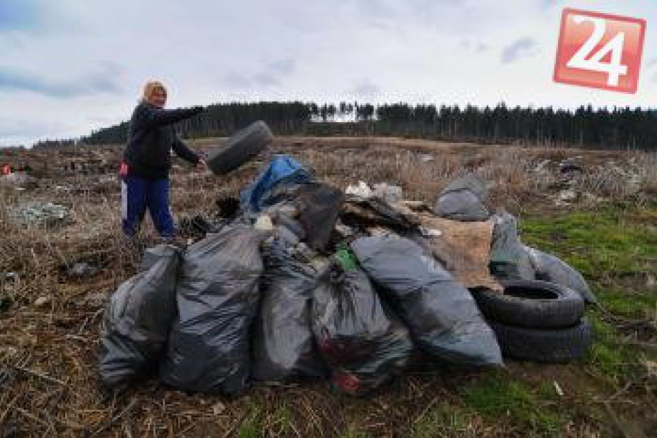 Upratovanie potoka v bývalej osade Letanovský mlyn