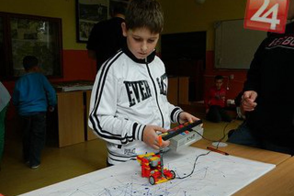 Žiaci zo Základnej školy Skýcov na Európskom týždni robotiky