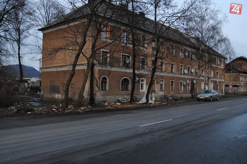 Katastrofálny stav bytoviek na Bratislavskej ulici
