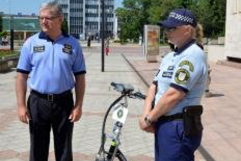 Mestskí policajti zaviedli novinku - elektrickú trojkolku