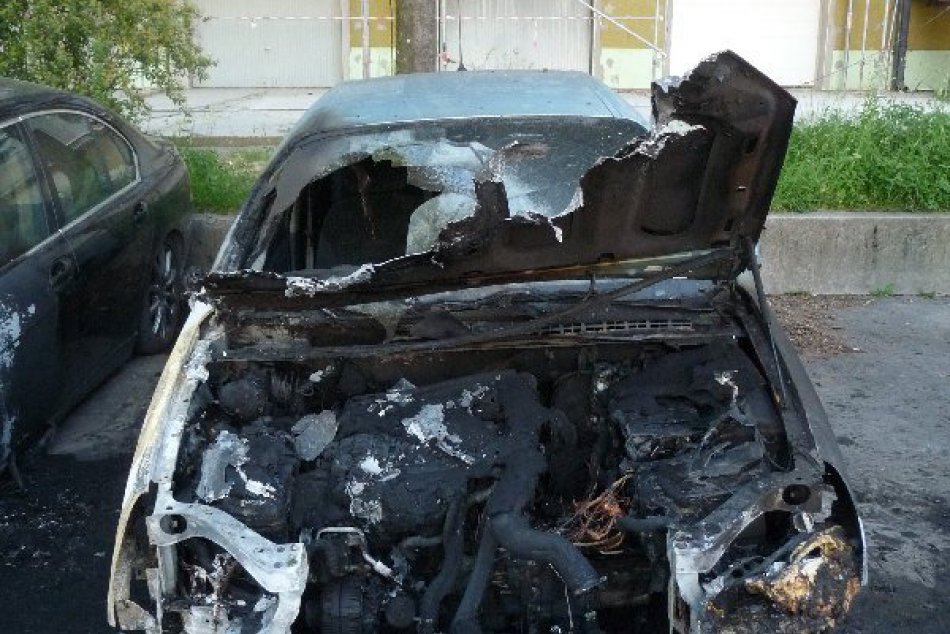 Požiar áut Prievidza