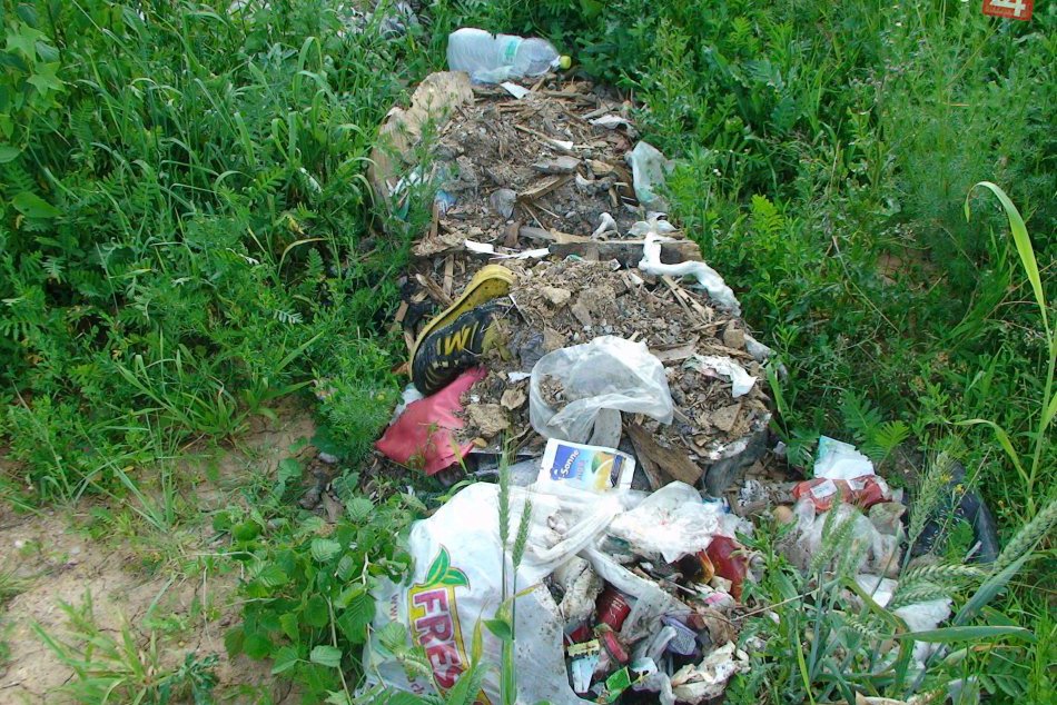 Do oči bijúci bordel na okraji obce Plešivec