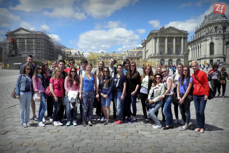Študenti z Tajáku na výlete v Paríži