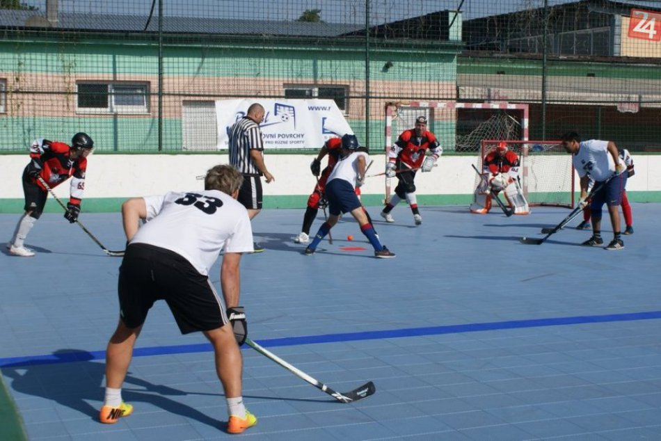 Hokejbalový turnaj: Dva tímy z Topoľčian