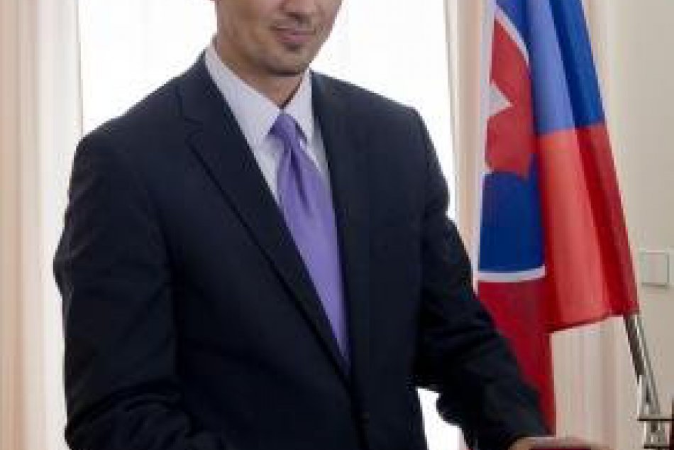 Miro Šatan si prevzal Zlatú plaketu