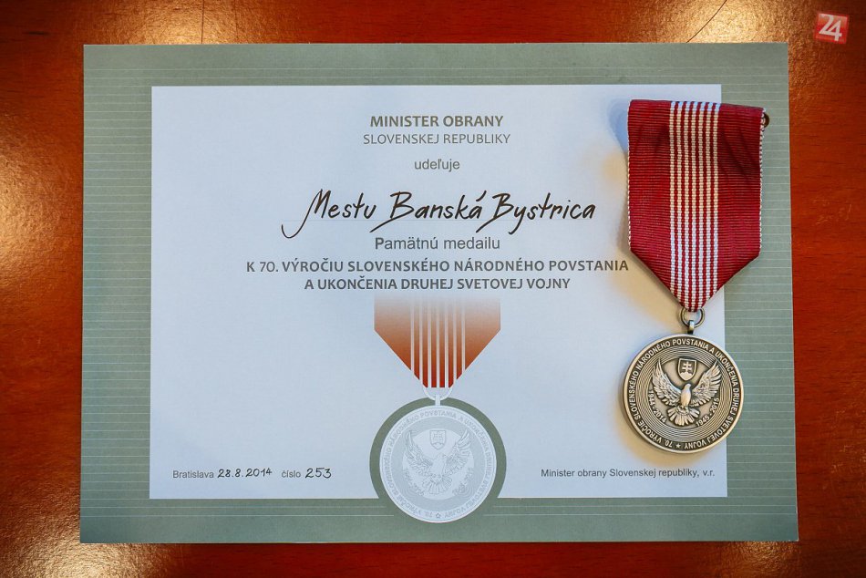 Pamätná medaila pre Banskú Bystricu v predvečer osláv SNP