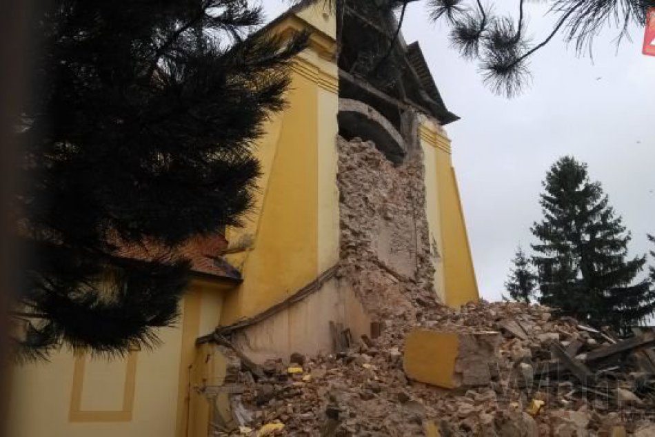 Pád kostolnej veže na Záhorí
