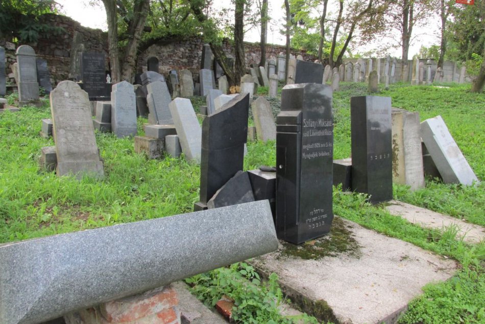 Čaro zabudnutých náhrobkov židovského cintorína