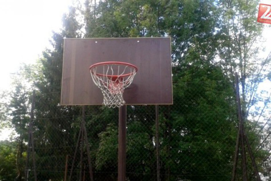 V Banskej Bystrici pribudli nové basketbalové koše
