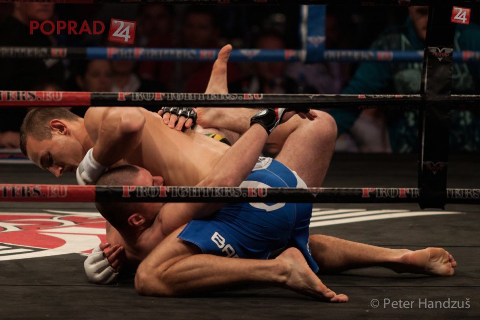 2. zápas MMA do 88 kg: Jozef Wittner (Prešov) vs Tomáš Čopák (Michalo­vice) – ví