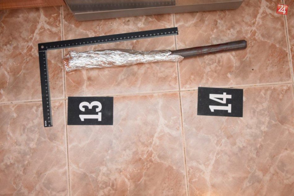 Krvavá dráma v rodinnom dome: Syn sa pokúsil zabiť svoju matku