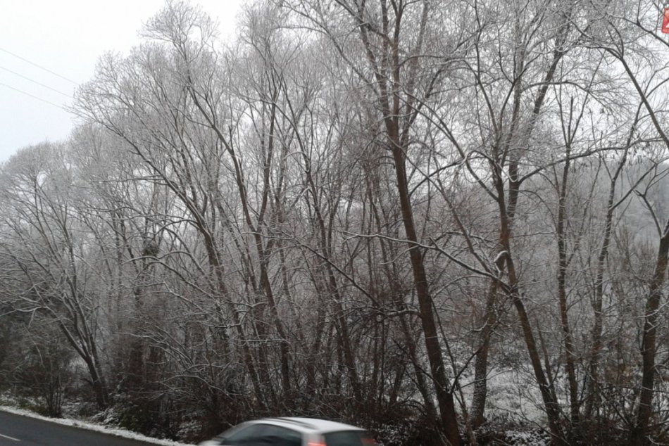 V Banskej Bystrici a okolí napadol prvý sneh!