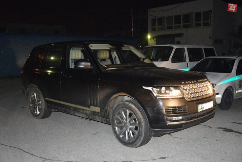 Košickí policajti zaistili kradnutý Range Rover z Nemecka