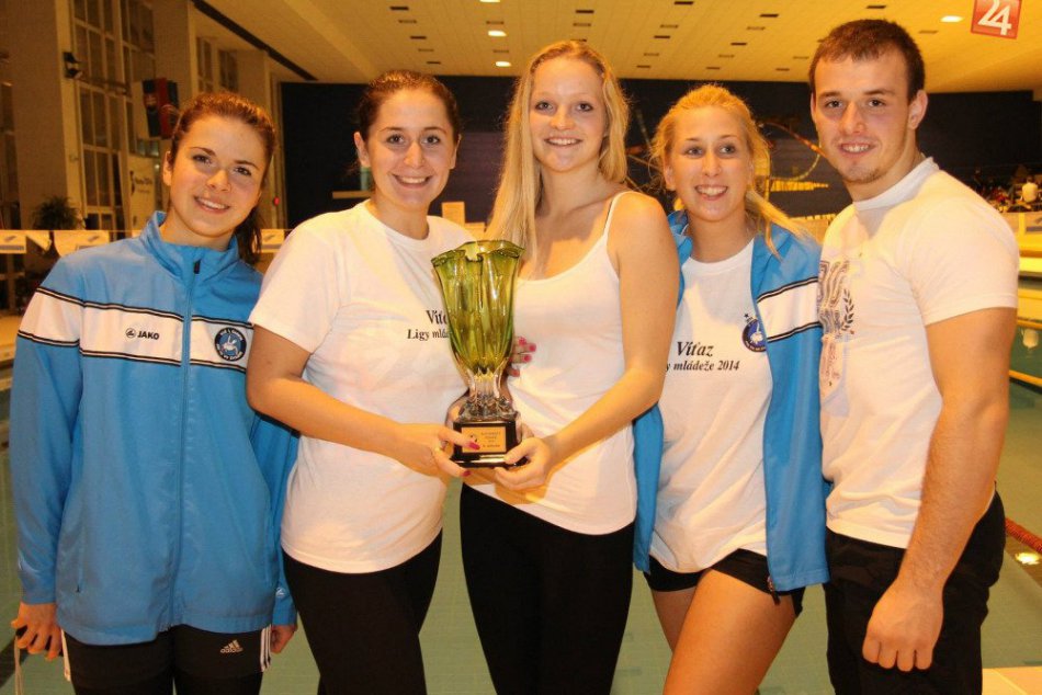 Štvrtýkrát za sebou ovládli plavci Carety Ligu mládeže