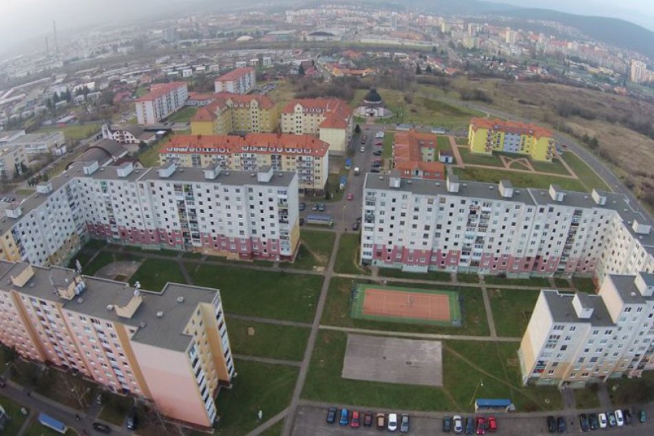 Pozrite si, ako vyzerá Sídlisko pod Sokolejom z výšky