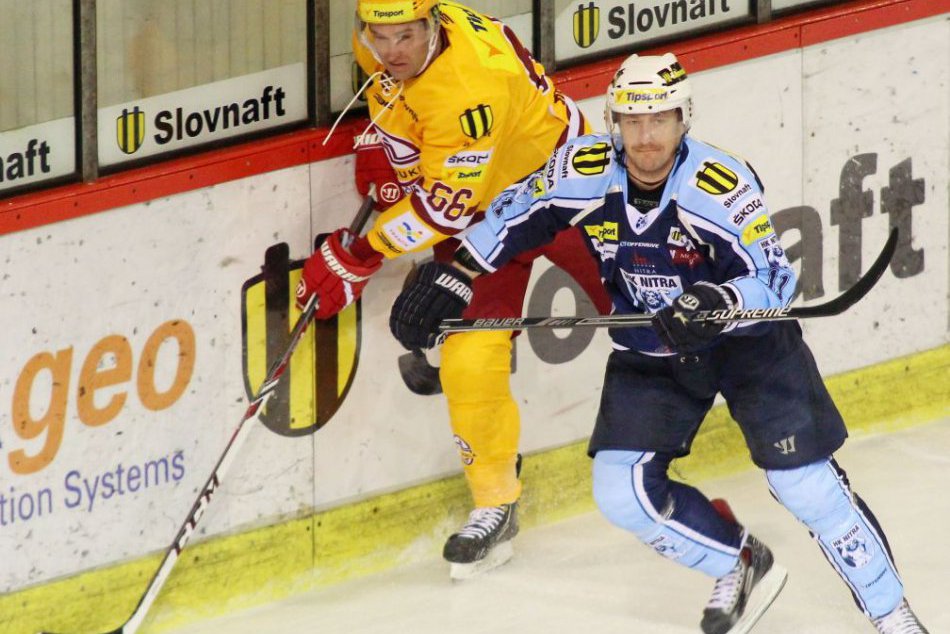 HK Nitra - Dukla Trenčín 2:0 (1:0, 0:0, 1:0)