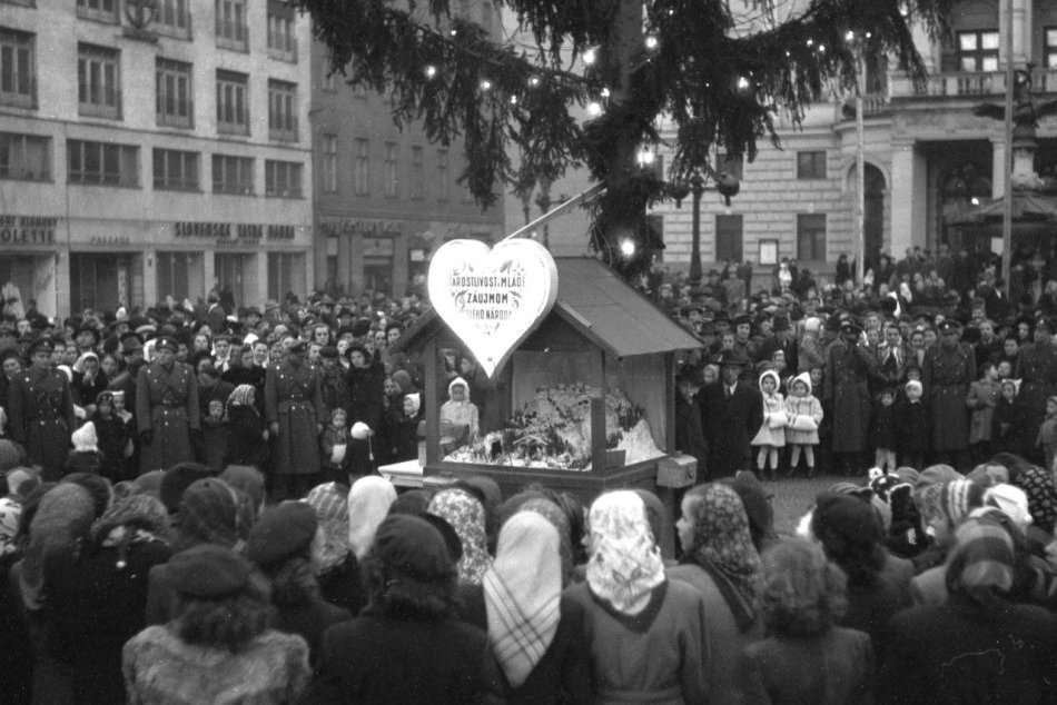 Vianoce v Bratislave na archívnych fotografiách