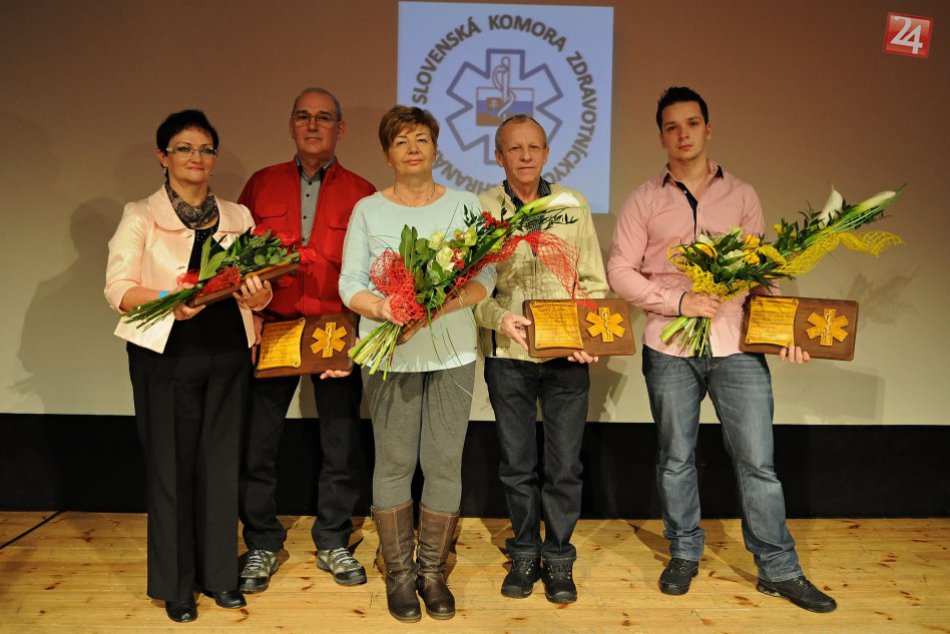 V Poprade ocenili dlhoročných záchranárov