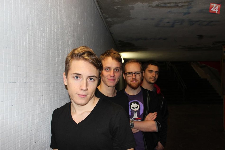 Radiopieces: Zo skúšobne na námestí do prestížnej národnej ankety