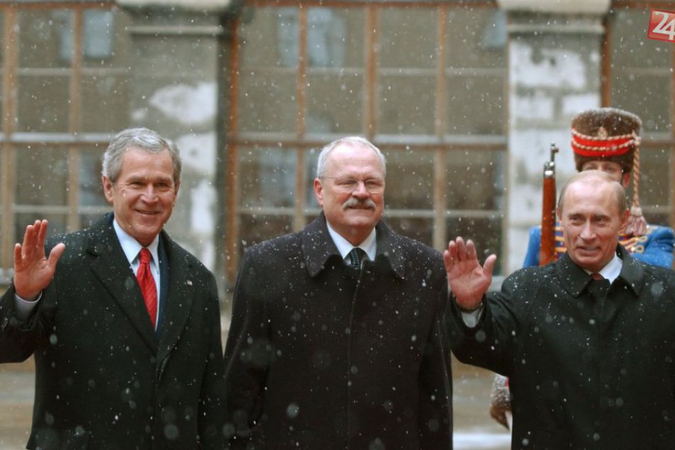 Americký a ruský prezident v Bratislave v roku 2003