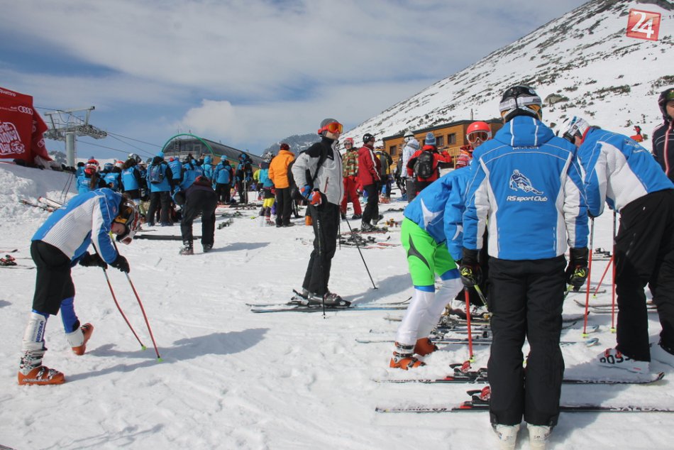 Vyvrcholenie sezóny: Mladí lyžiari a lyžiarky to rozbalili vo finálovom kole